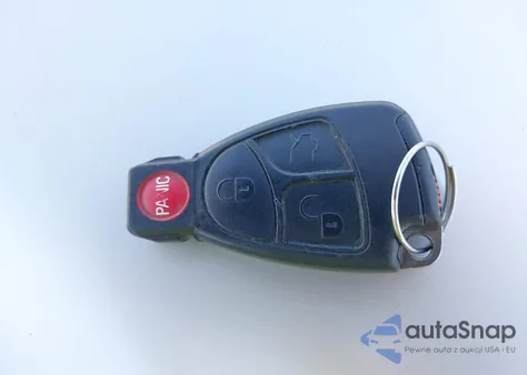 2000 Mercedes-Benz E 320 z USA, uszkodzony, nr VIN WDBJF65J6YB155478